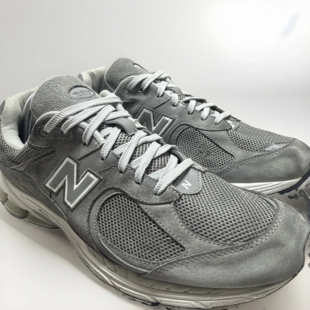 New Balance 2002R Mens 13 Gray Suede Running Walking Sneakers M2002RJM